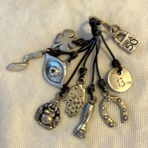 UNO de 50 GOOD LUCK Purse Charm. Excellent condition.